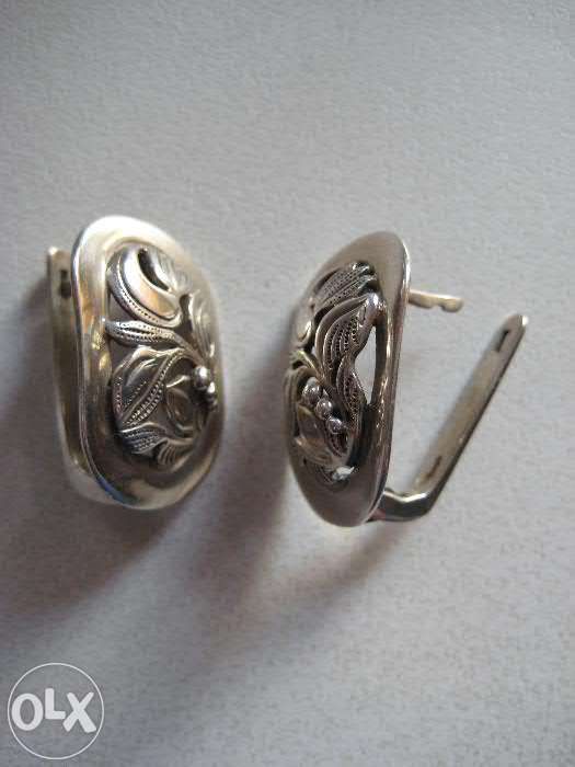 Серебряные серьги и кольцо - набор