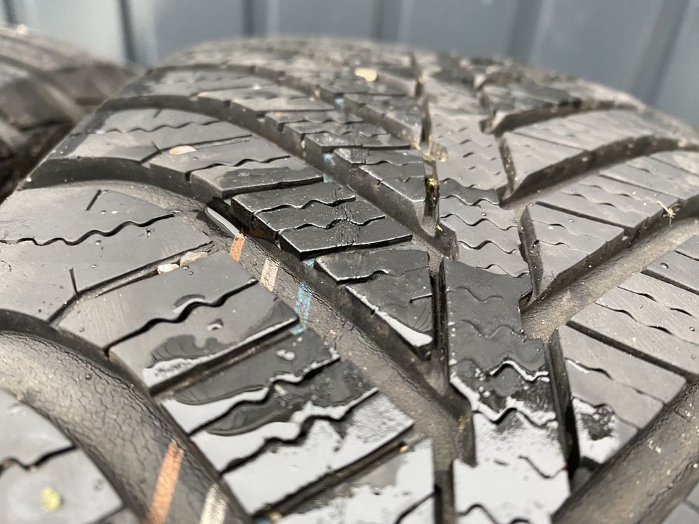 Opony Wielosezon Goodyear 185/65/15 Para Ladne