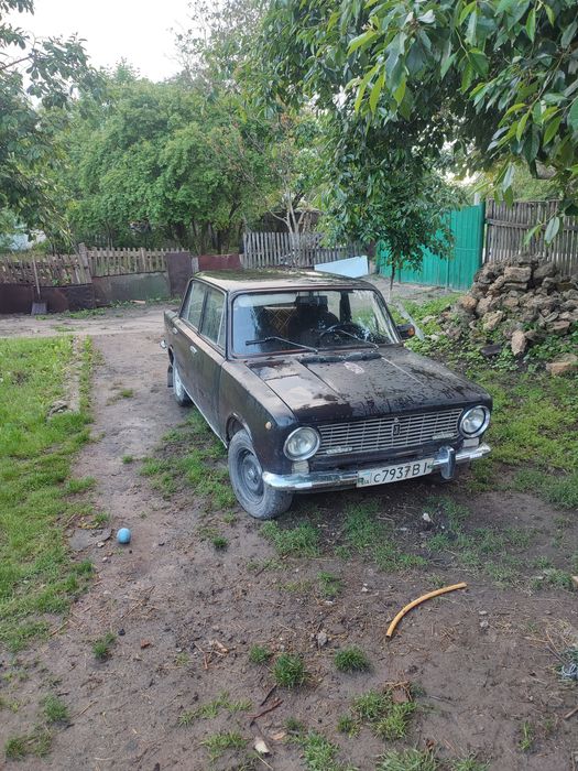 Ваз2101 на ходу  бензин