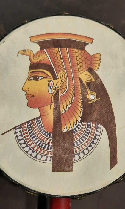 Даф, або барабан-тріскачка або барабан з кульками