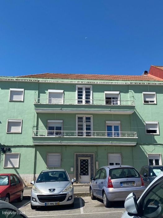 Apartamento T2 Centro de Loures (investimento seguro)