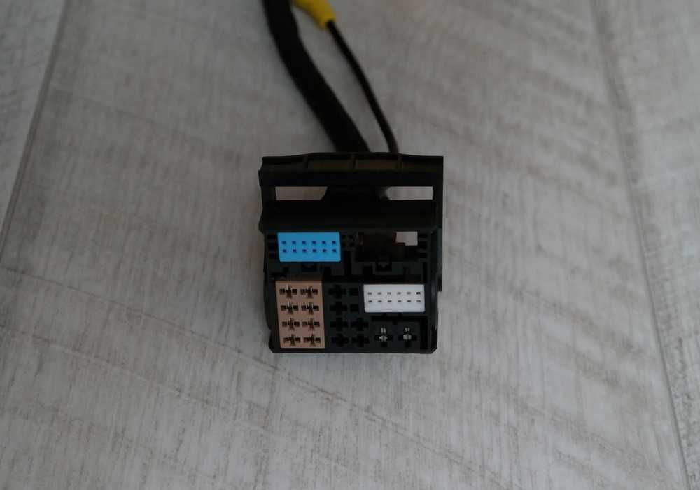 Переходник VW Quadlock с PQ на MQB для Discover и Composition Media