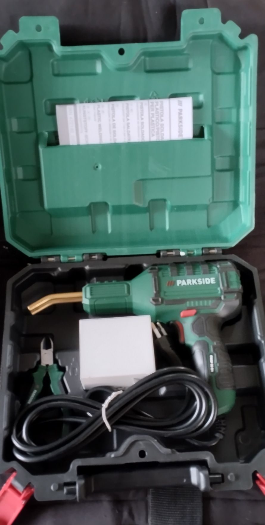 Pistola de soldadura de plástico Parkside + caixa 800 grampos