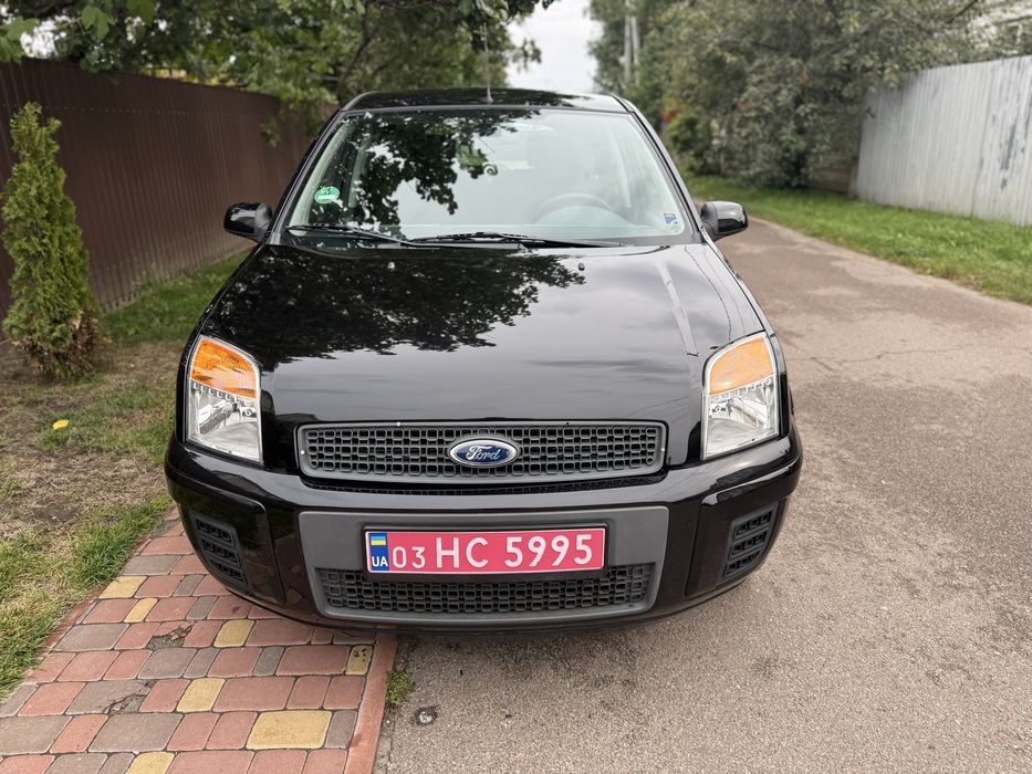 Свіжопригнаний Ford Fusion з Німеччини