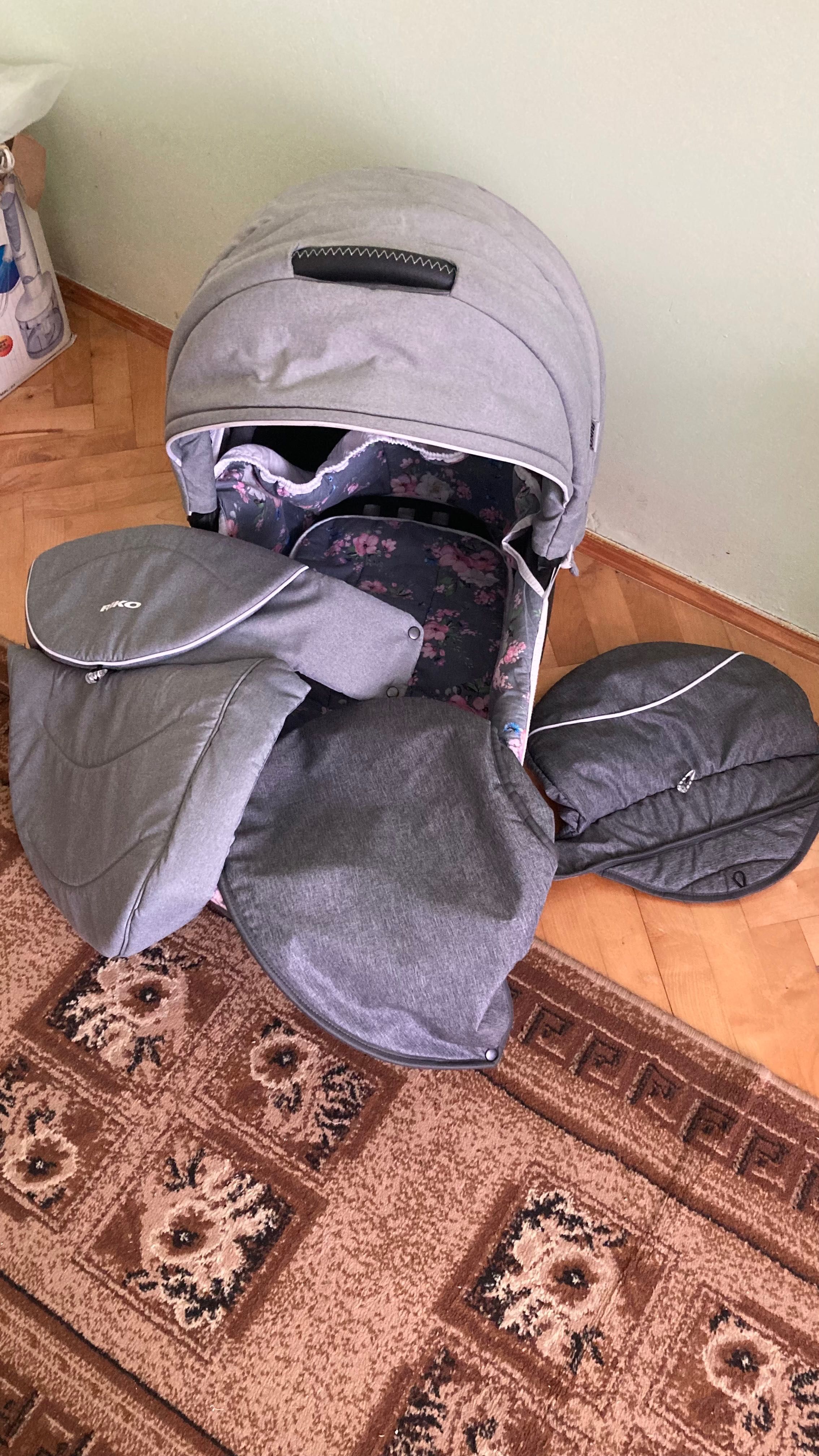 Wózek dla dziecka 3 w 1 Riko