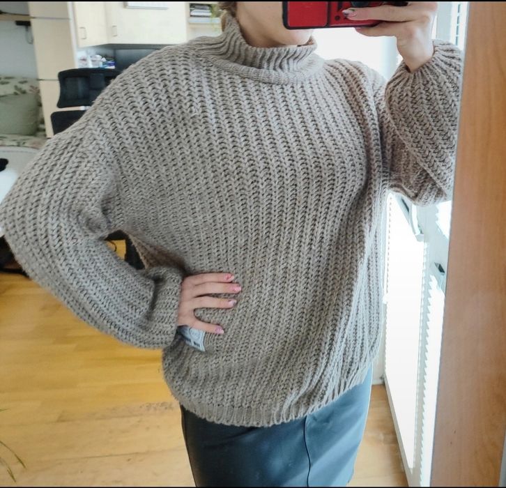 Oversize'owy sweter