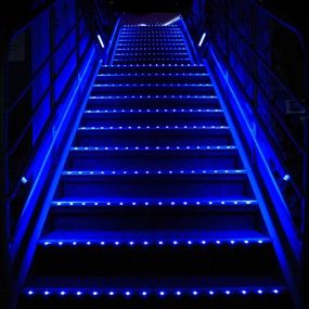 Rgb led.  Кольорова світодіодна лєнта.  Вологостійка . Лед стрічка