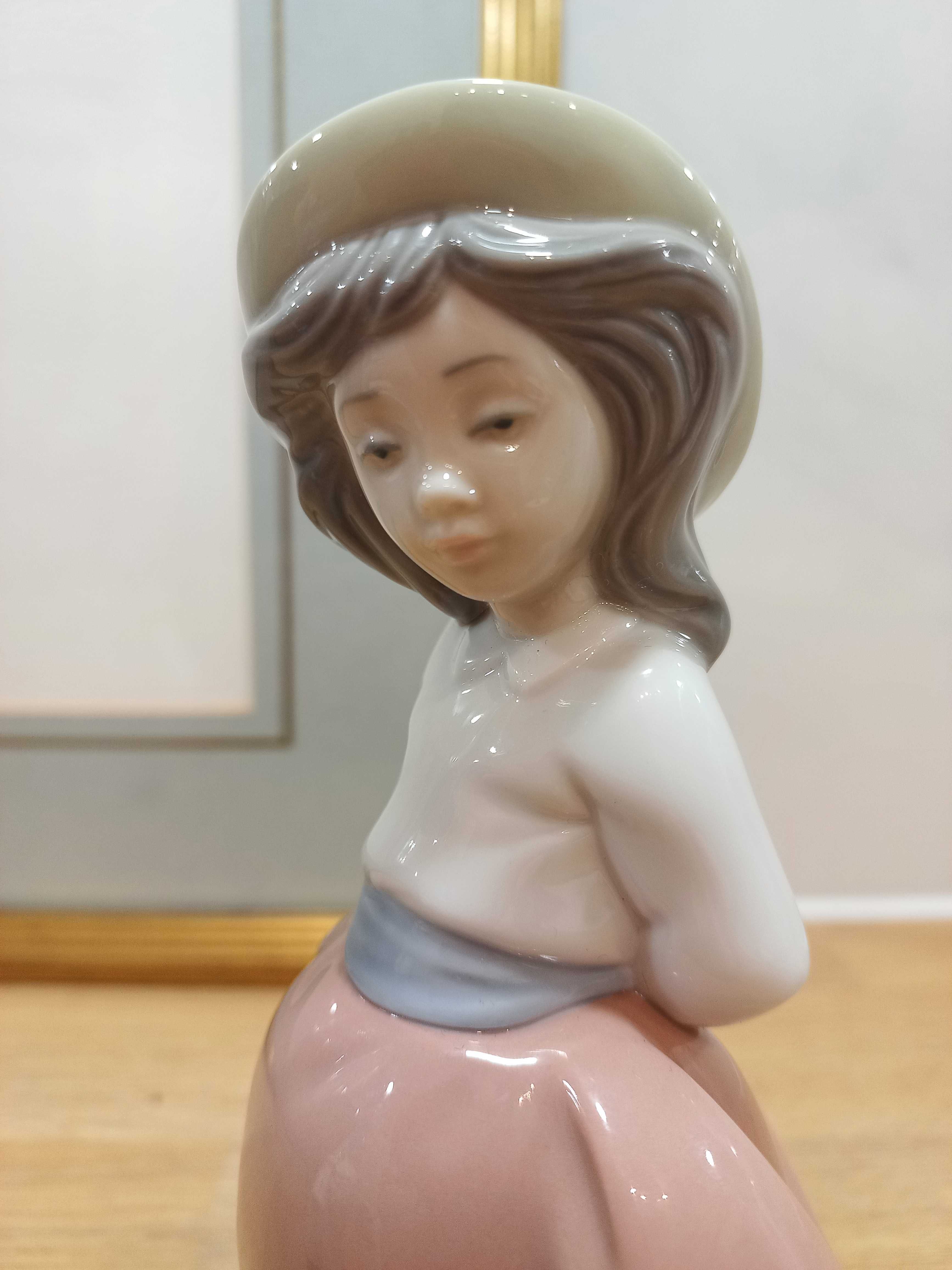Две статуэтки NAO Lladro в идеальном состоянии.