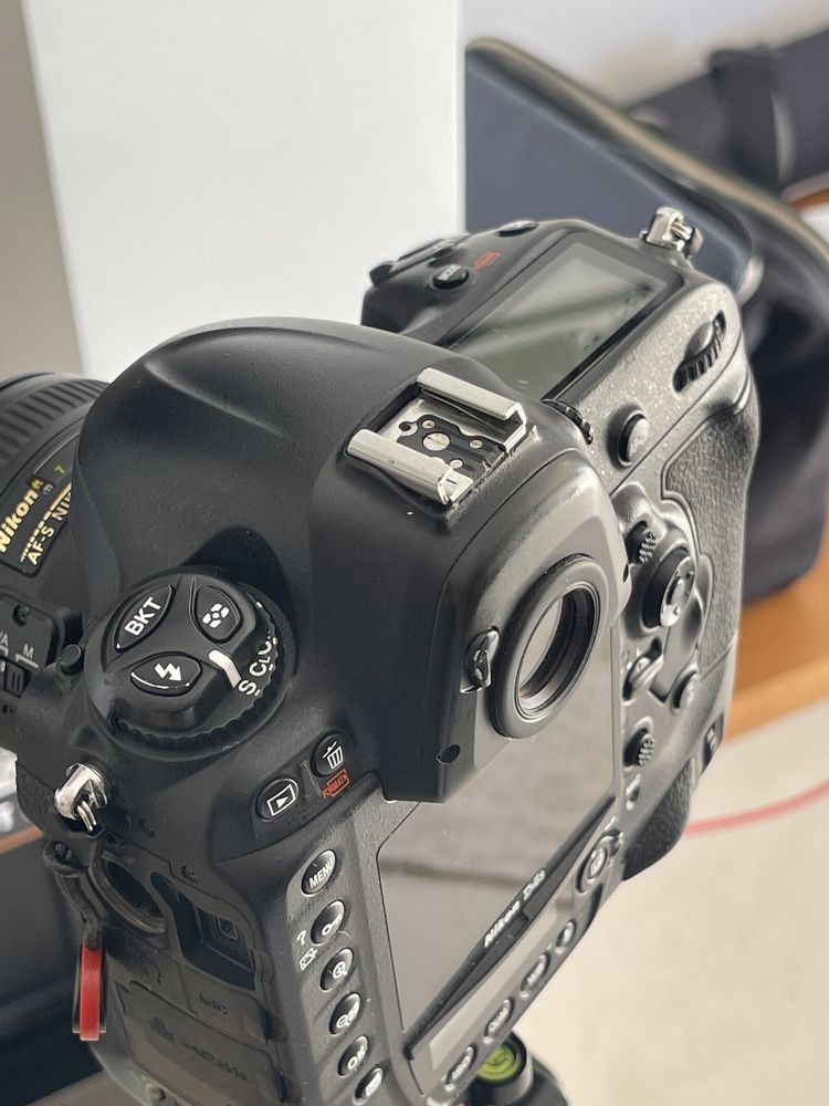 Nikon D4S (230k disparos) + Nikkor AF-S 50mm f1.4