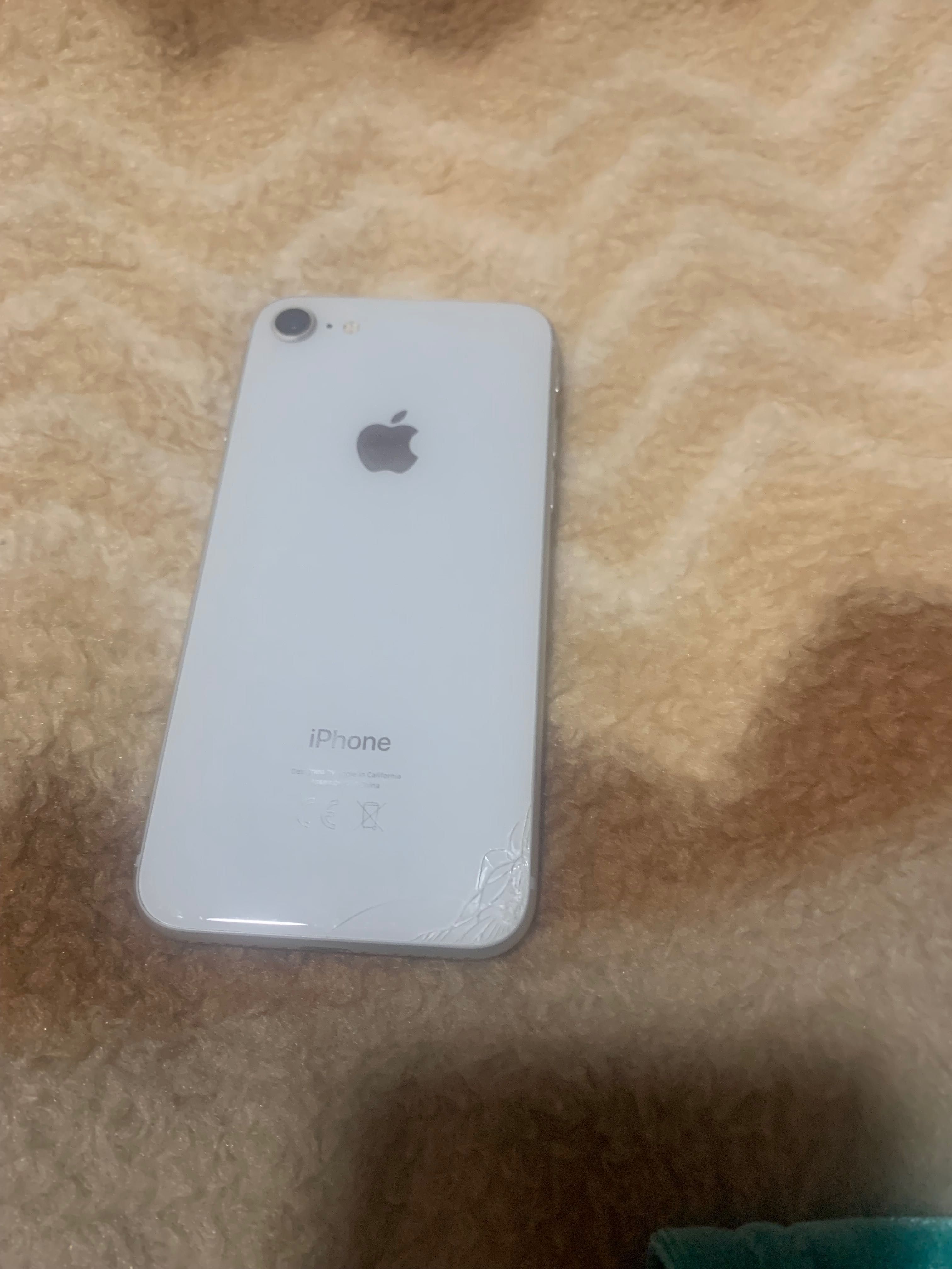 iPhone 8 256GB – Para peças ou arranjo –