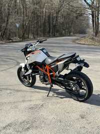 Ktm duke 690, 2012 року