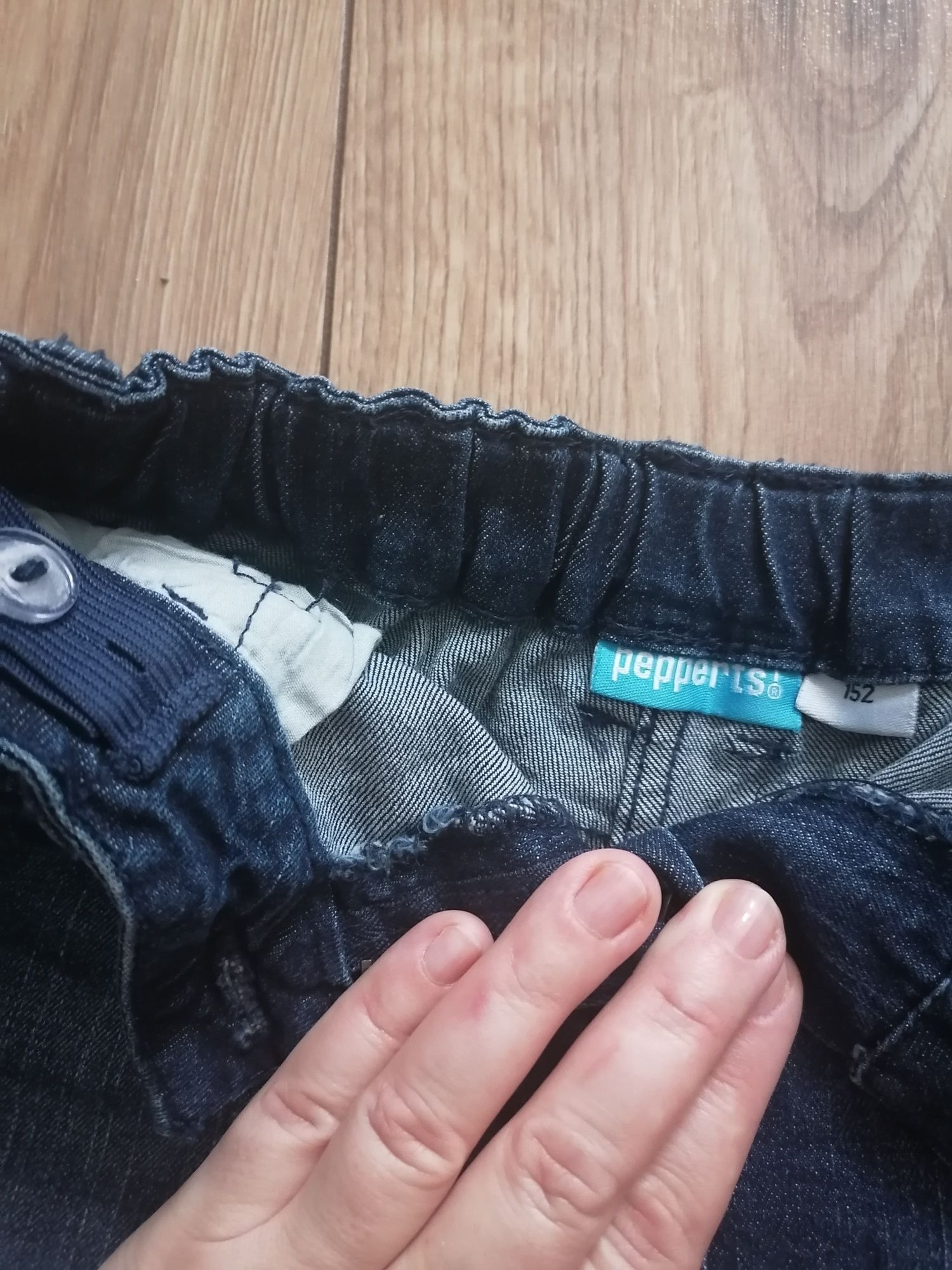 Spodenki jeans z regulacją w pasie