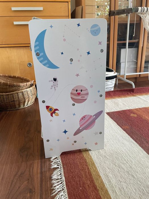 Prateleiras montessori madeira e pano crianças