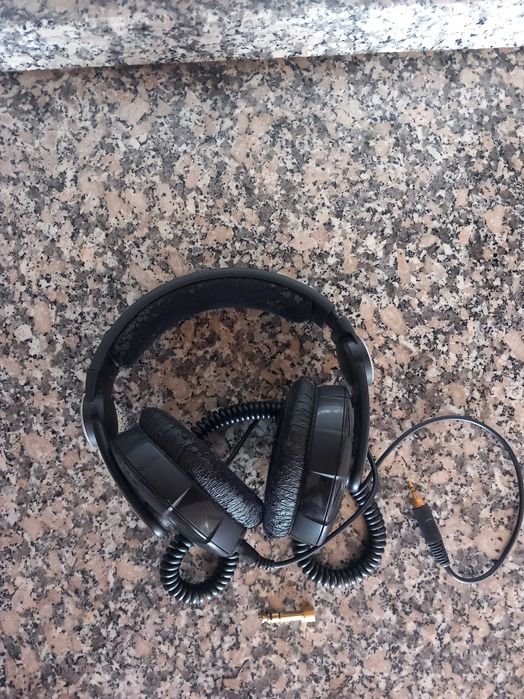 Auscultadores Sennheiser HD 215