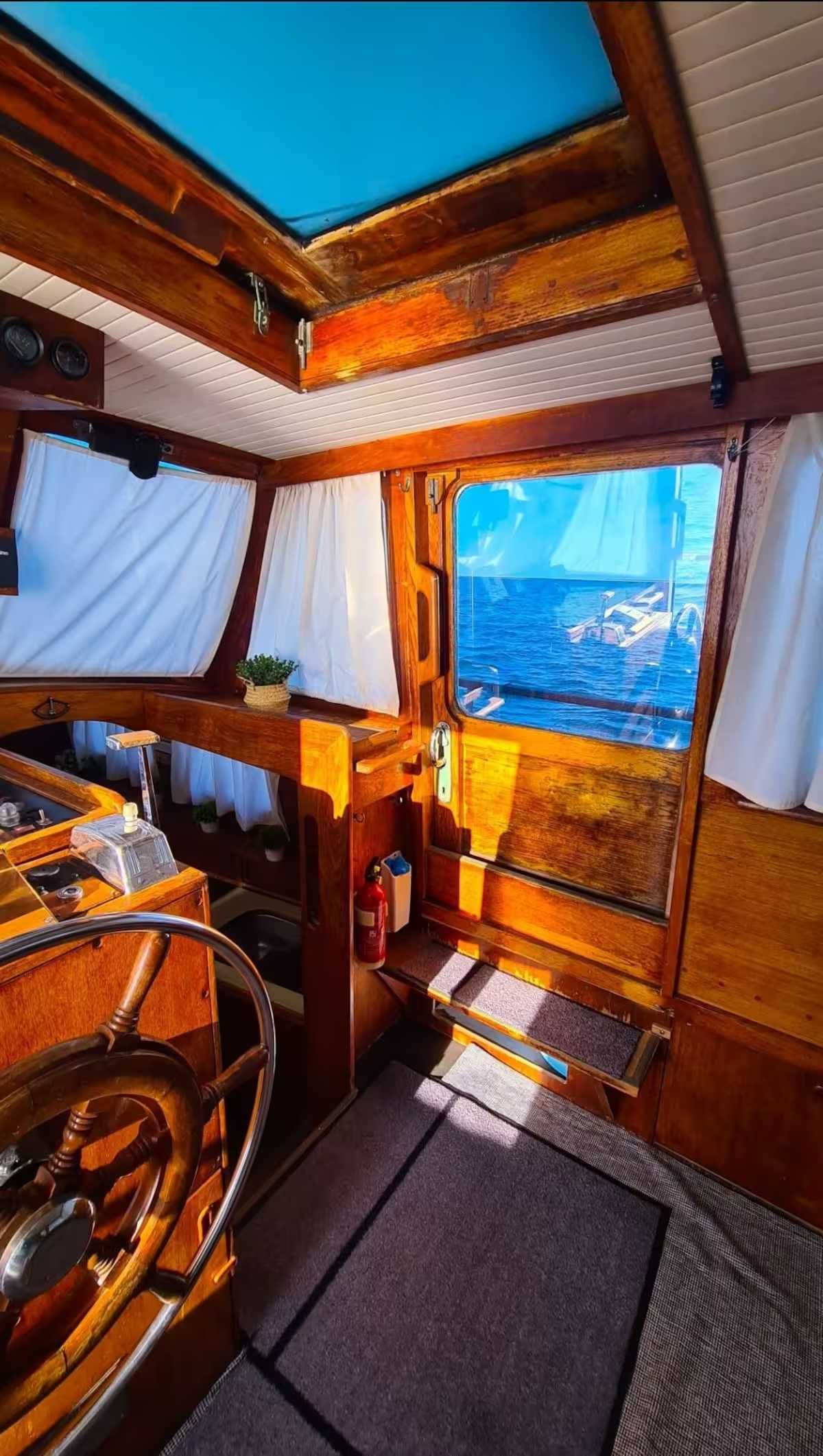 Motor Sailor NAUTICAT 33
