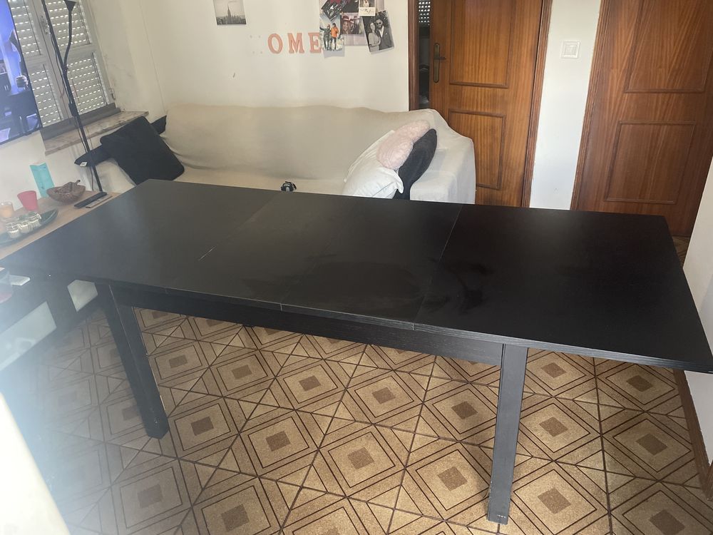 Mesa jantar extensivel  IKEA - COM ENTREGA EM BRAGA INCLUÍDA