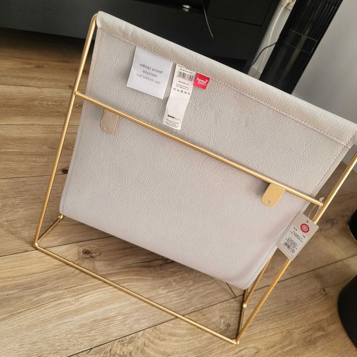 Nowy z metką gazetnik gazetownik gazety książki home&you szary piękny