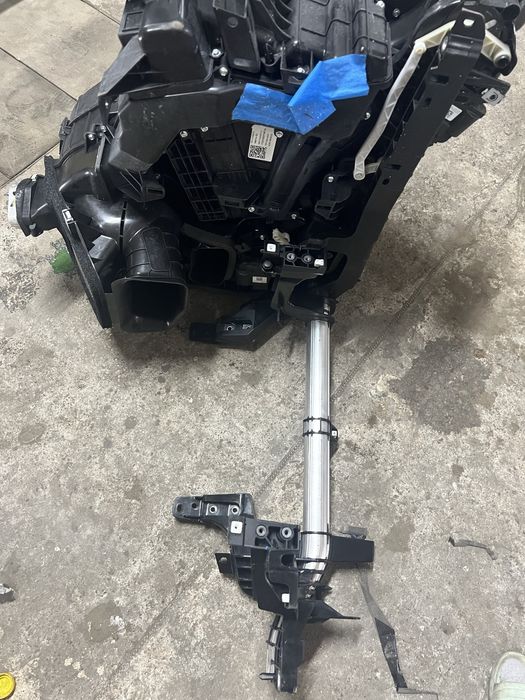 Пічка кліматичної системи  з рульовим валом