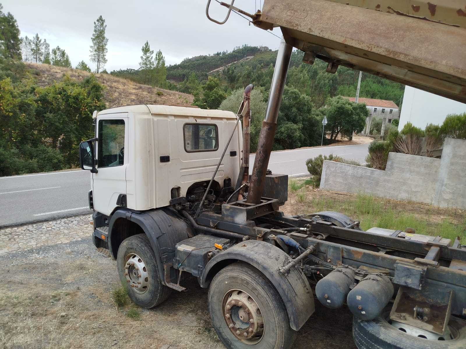 scanea 8*4   basculante