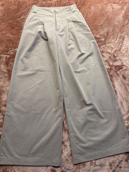 Calça cinzenta tamanho S/M