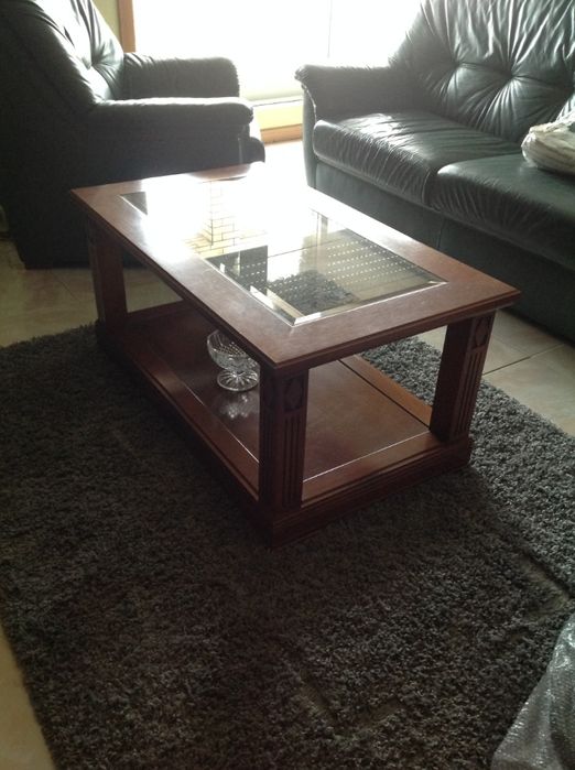 Mesa de centro em madeira maciça