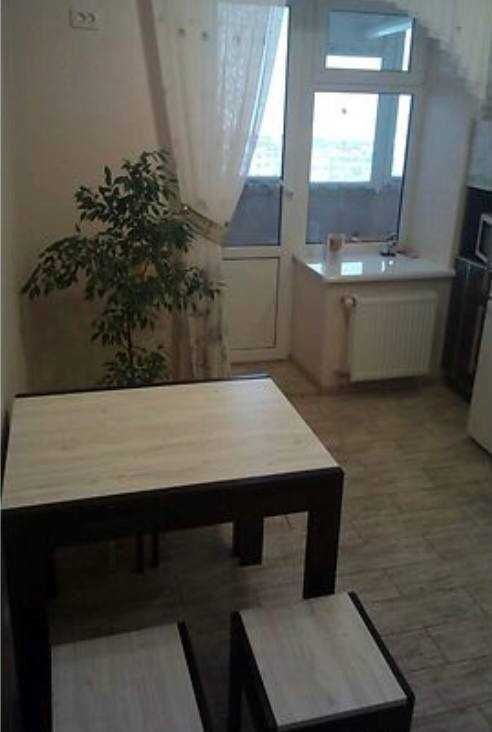 2-к. квартира 68 кв. м з і/о, ремонтом за вул. Корольова