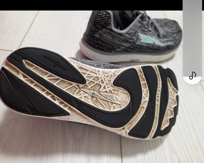 Кросівки жіночі сірі та сині адідас