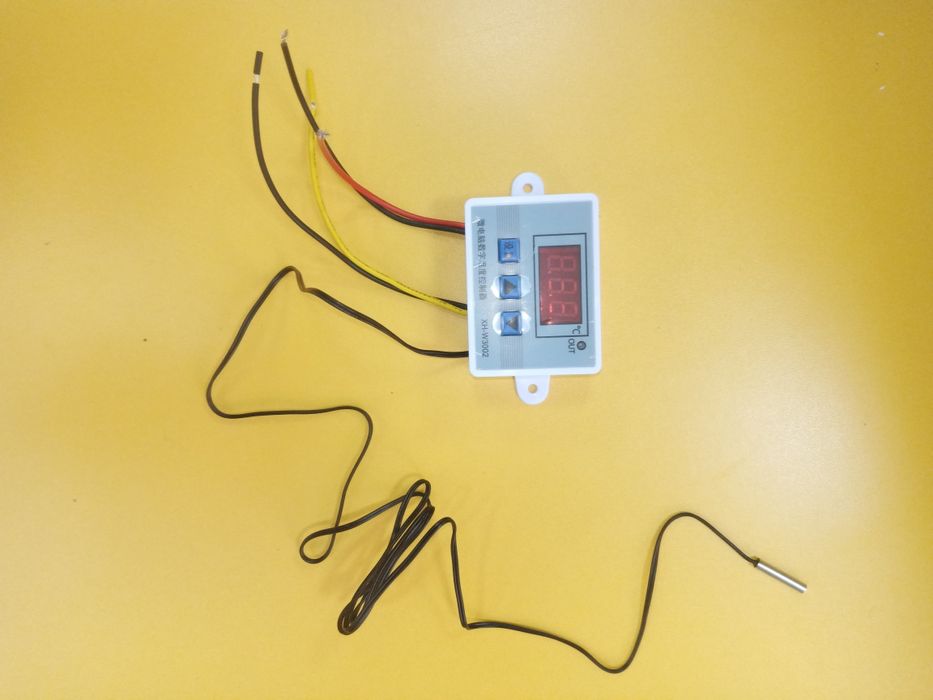 Продам регулятор температуры