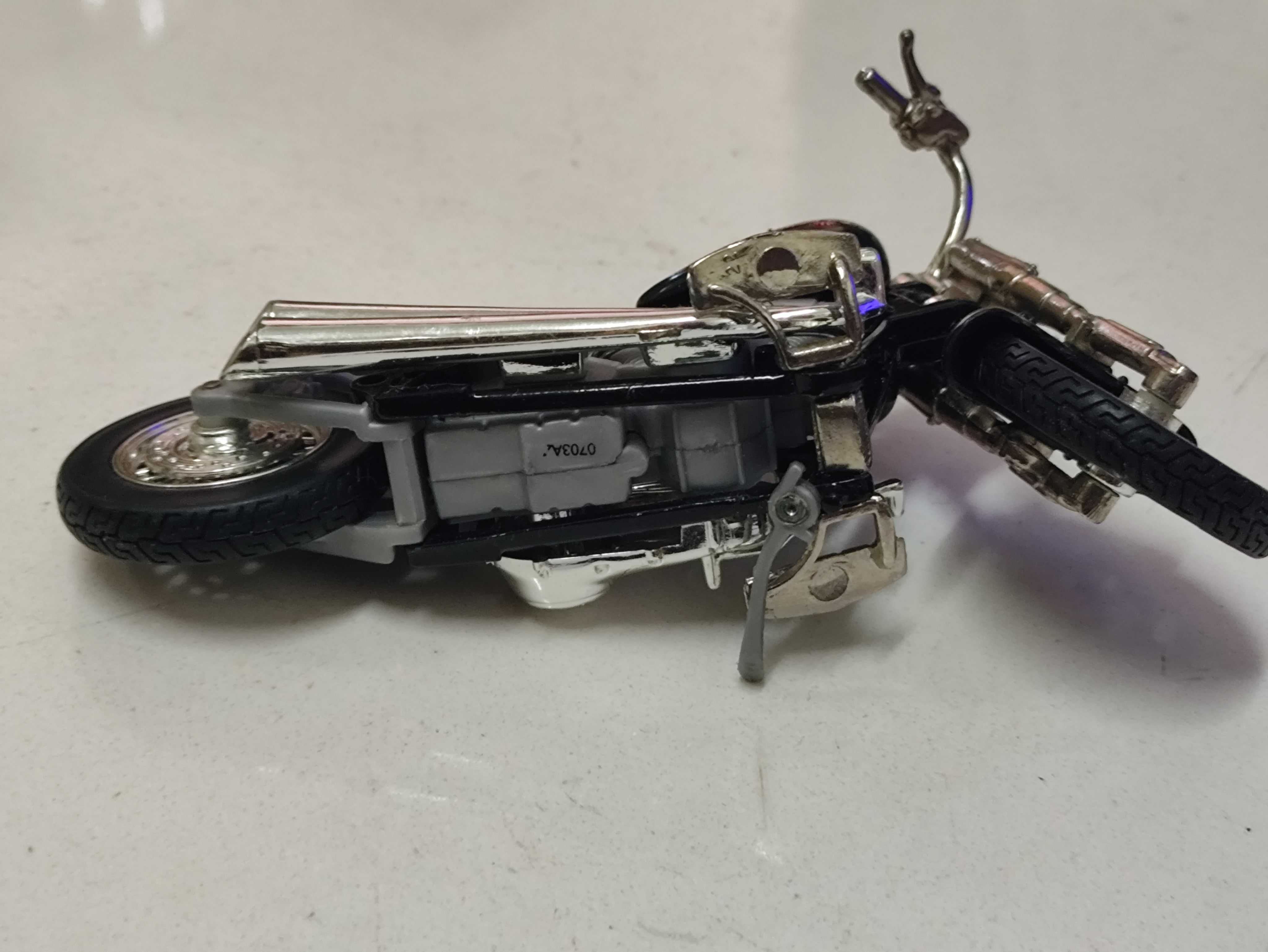 Hot Wheels Motorcycles Street Power Fat Ride 1:18 Harley Davidson