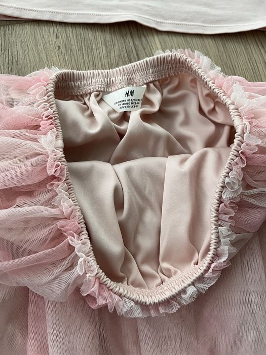 NOWY z metką zestaw: bluzeczka i spodniczka tiulowa, r.134/140, H&M