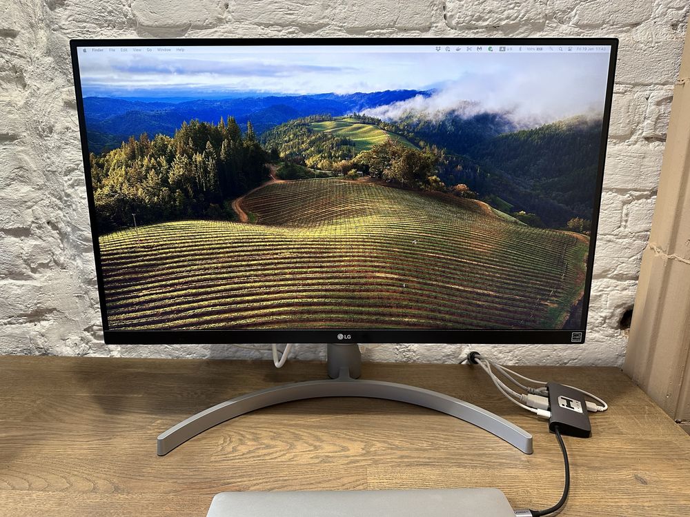 Монітор LG 27" 4K