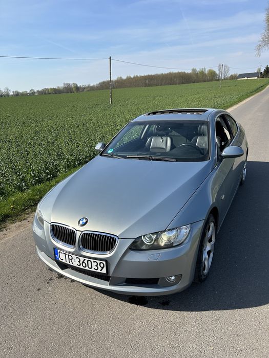 BMW E92 r 2007 model 325i coupé