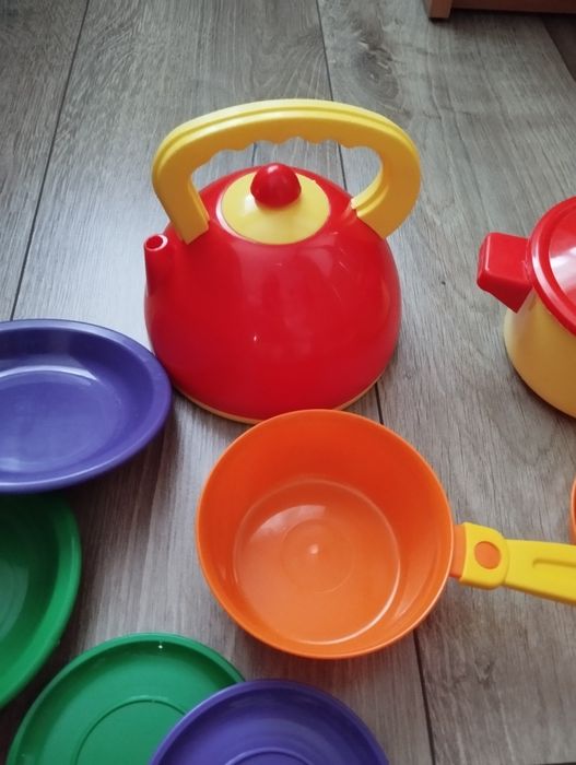 Набір іграшкового посуду