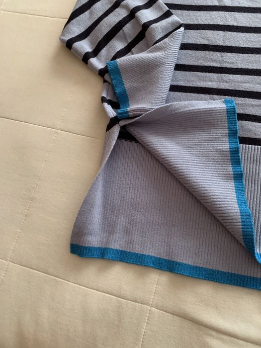 Camisola de malha de gola alta azul