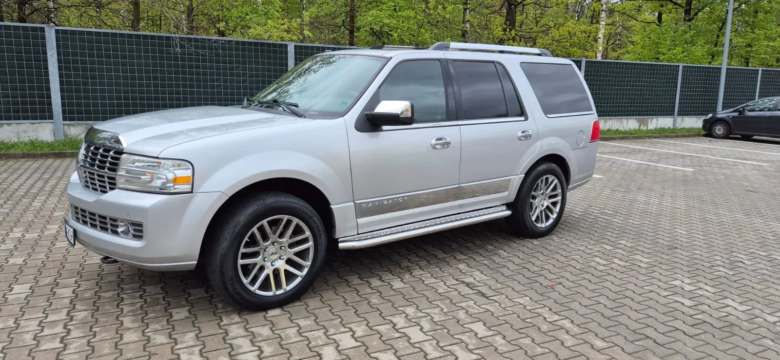 Lincoln Navigator