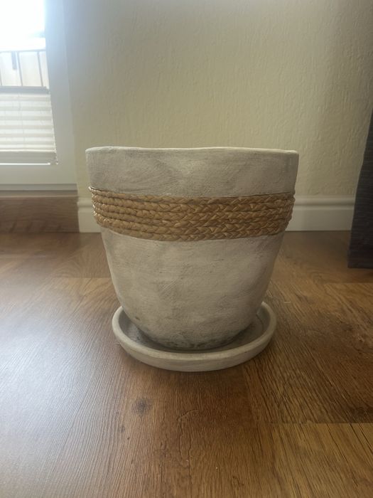 Donica szara z podstawką, nowoczesna ze splotem