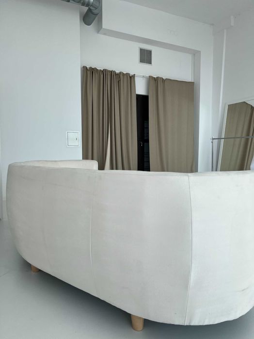 Round Alcantara Sofa White/Ecru Vintage