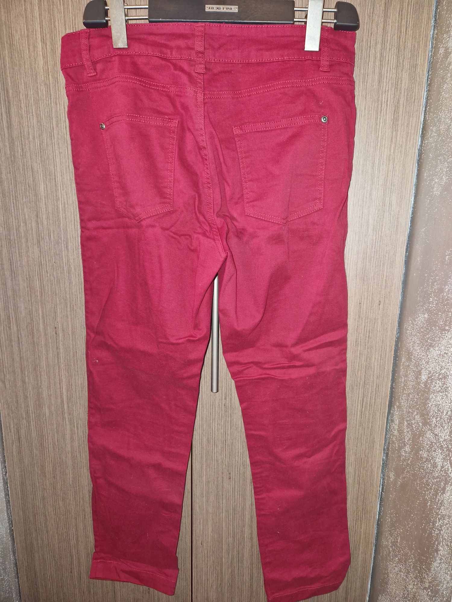 Spodnie damskie jeansowe Janina czerwone r. 40