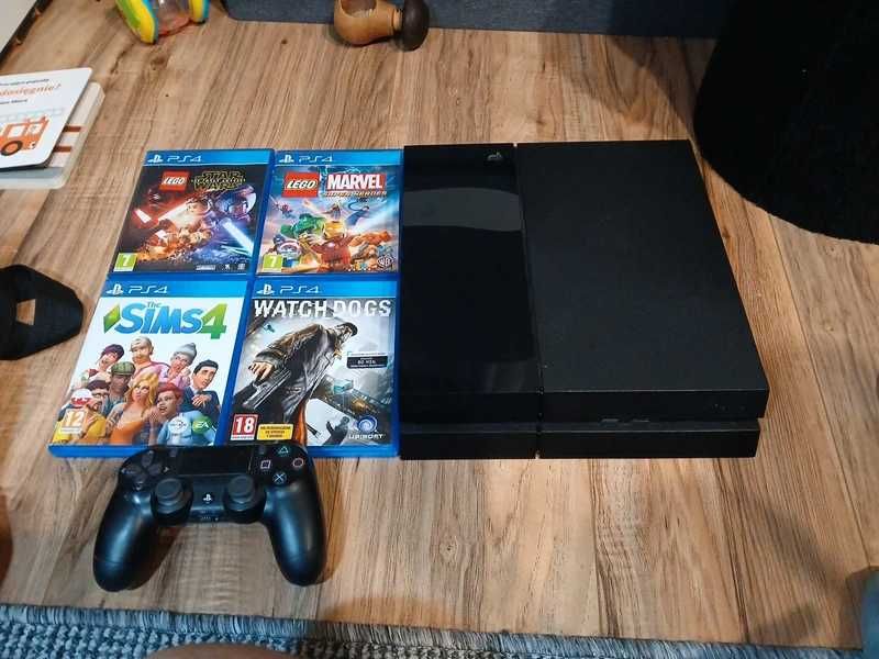 PS4 - Konsola z grami