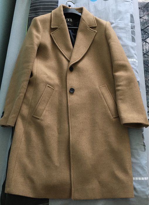 Jesienno - zimowy płaszcz z Zary, 53 % wełna w składzie