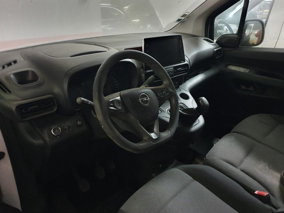 Opel Combo 1.5 Cdti dezembro 2019 3 lugares