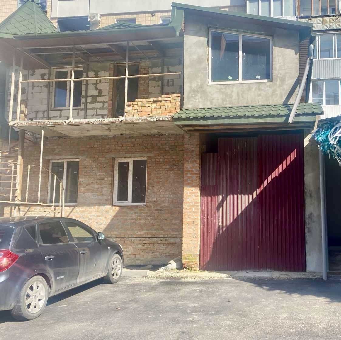 ПРОДАЖ  комерц. приміщення 214 кв.м + підвал 73 кв.м, м. Тернопіль