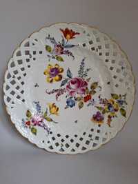 Royal Vienna.Фарфоровая тарелка с  цветами ручная  роспись  Ø 26 см.