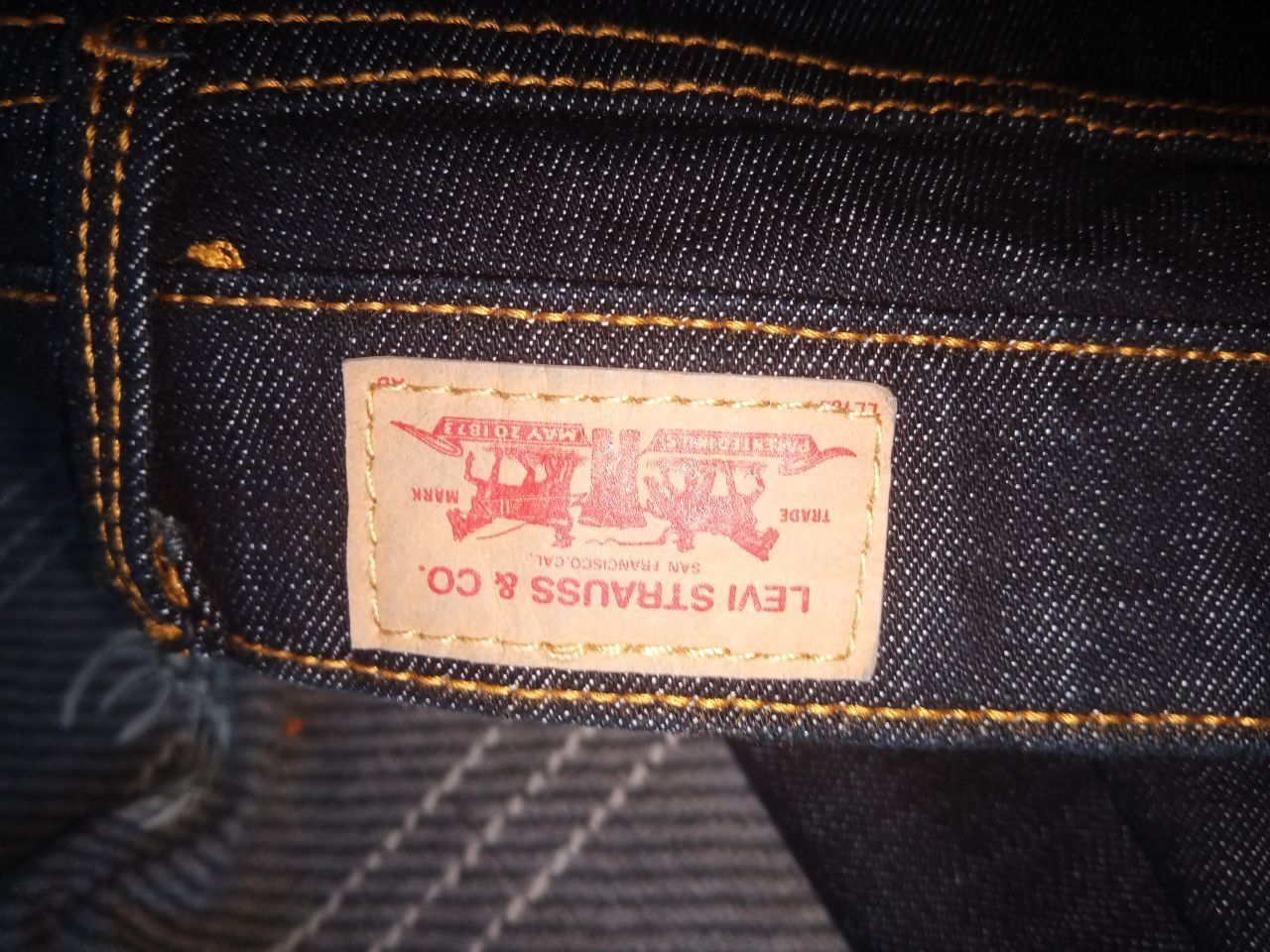 Levis 34x32 сайз