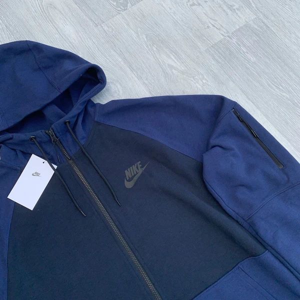 Кофта  Nike Tech Fleece Hoodie оригінал DR8910-410