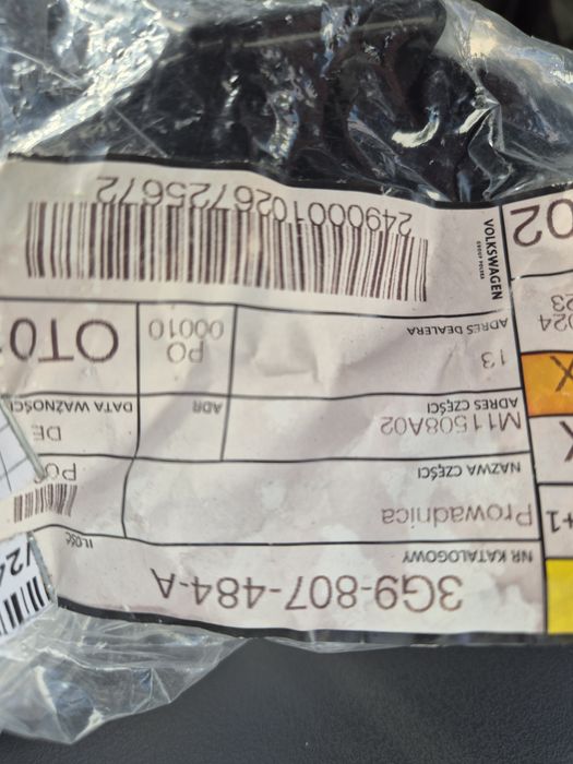 Ślizgi zderzaka tylnego Passat b8