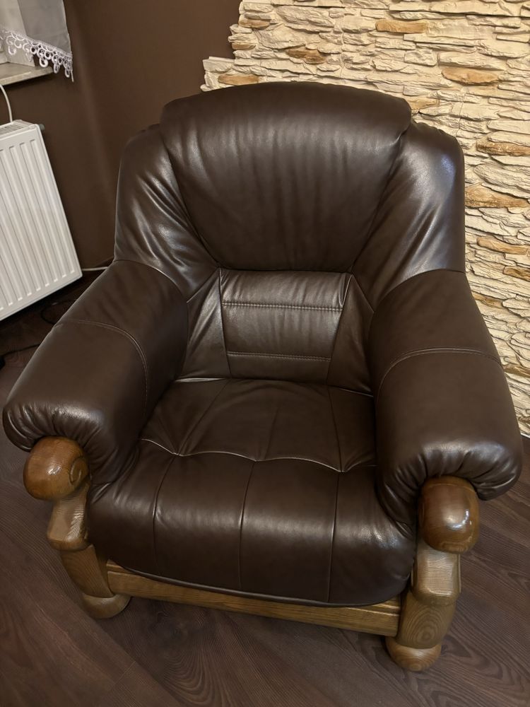Meble holenderskie - Zestaw dębowy 3+2+1, stół, lampa, komoda narożna
