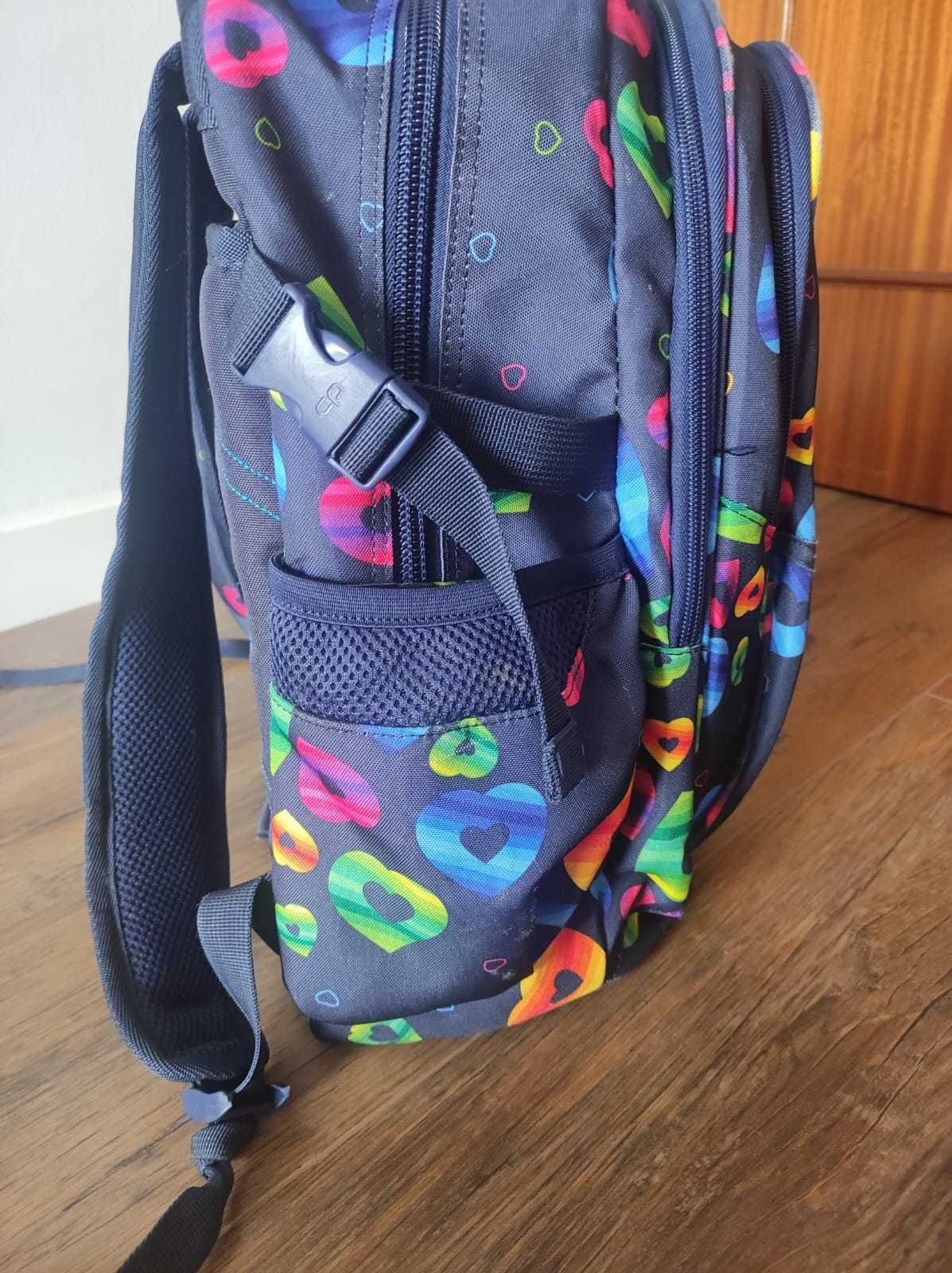 Mochila Escolar CoolPack Duo Rainbow Heart 44cm