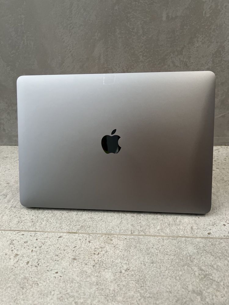 Apple MacBook Pro 2017 13 Space Grey 512 gb SSD 8 gb ноутбук оригінал