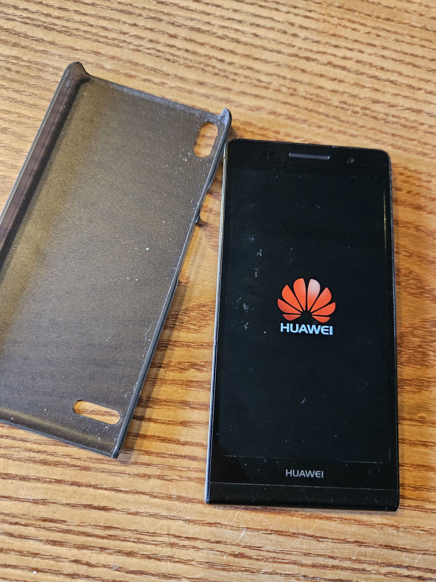 Huawei P6-C00 телефон CDMA/GSM 3G дводиапазонний.